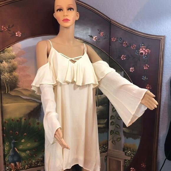 Entro Spaghetti Strap Flowing Dress Sz L NWOT - Picture 1 of 5